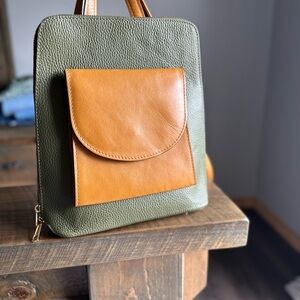 Elegant Green and Tan Leather Bag